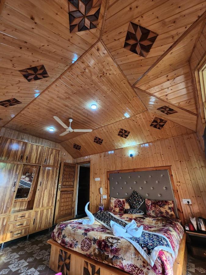 Srinagar Group Of Hotels Exteriér fotografie